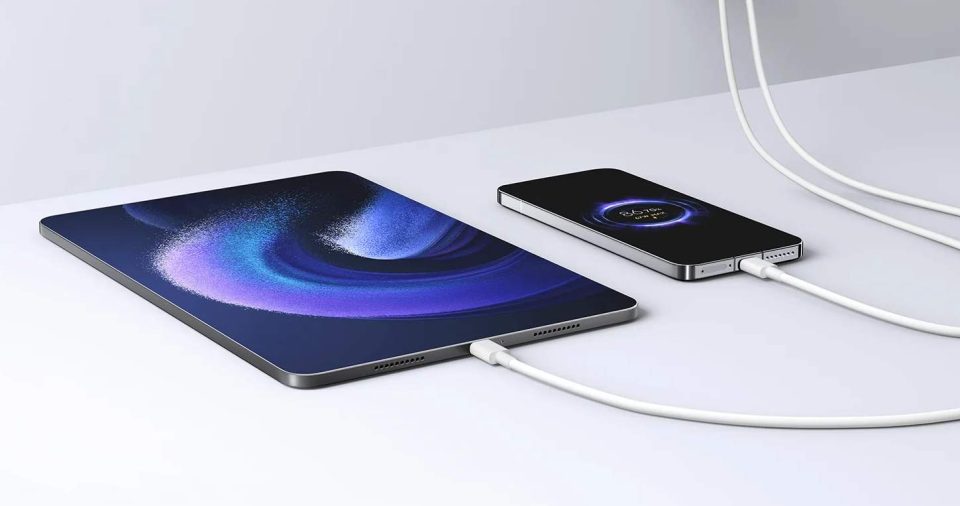 No necesitas más: el nuevo cargador de Xiaomi te permite cargar hasta 3 dispositivos simultáneamente. Noticias Xiaomi Adictos